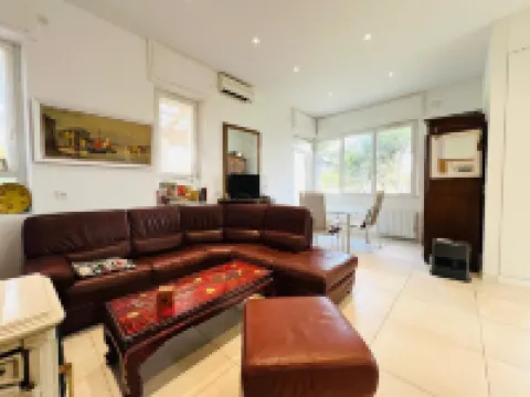 Villa la Nicole balneotherapy 2 steps from the sandy beach