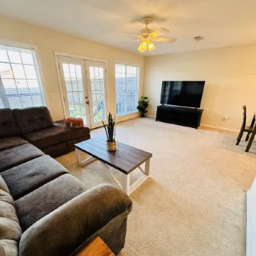 Pet Friendly/ Minutes from Fort Novosel w/Pool Access