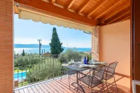 Le Olive 8-4 Apartment by Wonderful Italy Hoteles en Toscolano-Maderno
