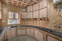 The Orchard Farm, Manesar- Luxury Pet- Friendly Farm with private pool & Jacuzzi Hotels in Mewat