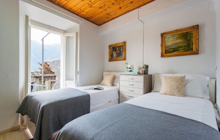 Villetta Panebianco Castagna 11 by Rent All Como