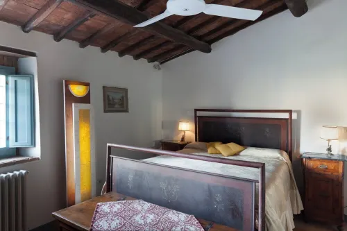 2-bedroom apartment on farm with swimming pool