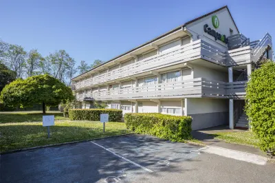 Campanile Evry Est - Saint Germain les Corbeil Hotels near Ekma