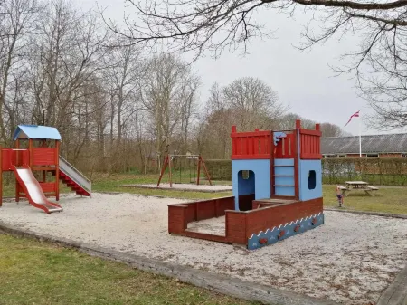 "Helmi" - 1km from the Sea Отели рядом с достопримечательностью «о. Борнхольм»