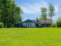 "Eyer" - 20m from the Sea