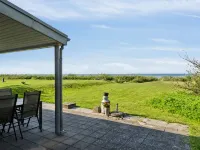 "Nilson" - 50m from the sea