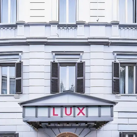 Raeli Hotel Lux Отели рядом с достопримечательностью «Улица Виа-Маргутта»