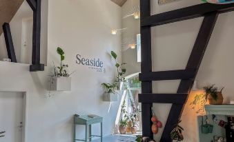 Seaside Retreat & Hotel