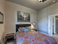Chic Downtown Home w/ Grill, Steps to Main Street! Ξενοδοχεία στην πόλη Buena Vista