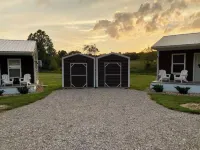 Dorothy-Cozy tiny home 7 mile from Ohio University Hotels in Athens County