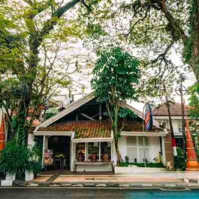 瑪琅紀念碑飯店 Hotel Exterior