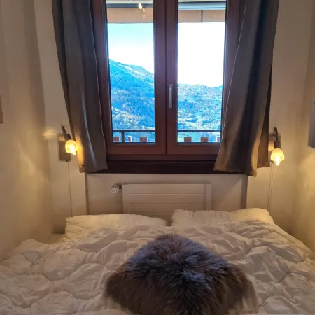Flat in Veysonnaz near Ski Lift & Valley Views