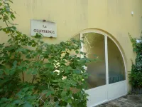 Villa with private pool, views of the Ventoux