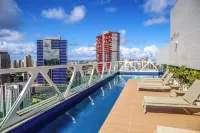 سالفادور بيزنس آند فلات باي أفيكتور