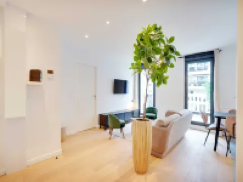 Duplex with terrace in Levallois