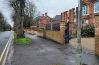 Apartment - Sleeps 2 - Parking - Wi-Fi