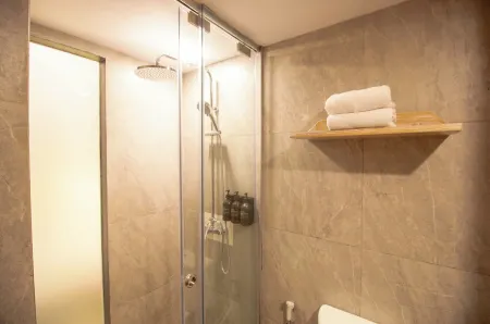 Koa D Surfer Hotel Отели рядом с достопримечательностью «Echo Beach»