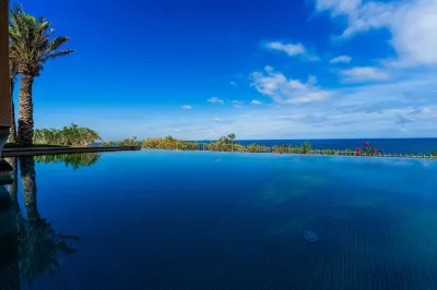 Royal Tulip Korbous Bay Thalasso & Springs Hotel a 