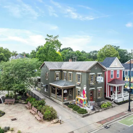 The Family Nook Home for 8