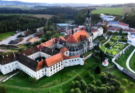 Stadthotel Raabs an der Thaya Отели в г. 