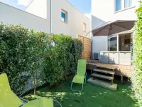 Bright Retreat Near Beach