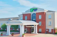 Holiday Inn Express & Suites LIVINGSTON by IHG - parking