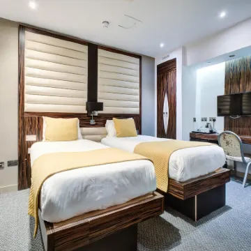 โรงแรมไมทรีส ไมดา เวล โรงแรมใกล้แคมเดน