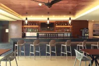 Holiday Inn & Suites PUERTO VALLARTA MARINA & GOLF by IHG - ที่มีบาร์
