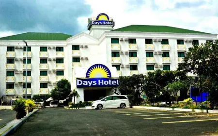 Real Family Hotel (formerly Days Hotel Batangas)