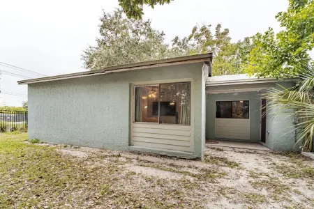 Cute downtown home near UF and Depot Park