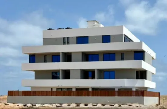 JoLi Beach House - Spacious Second Floor T0 Suite with Beatiful View