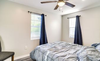 Remodeled Seminole Apt and Yard 3 Mi to Beach!