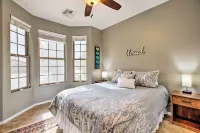Family Home w/ Pool, BBQ & Fire Pit in Goodyear - Homestays