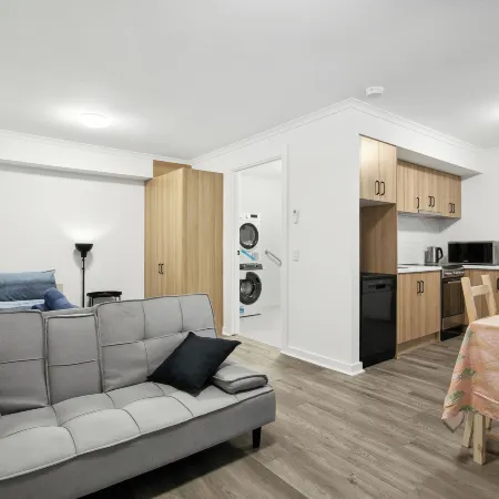 Cozy Stays - Private Rooms in Adelaide CBD with Shared Facilities