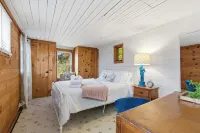 Lakeview Retreat Pets Beach Boat Couples Cabin for Kids