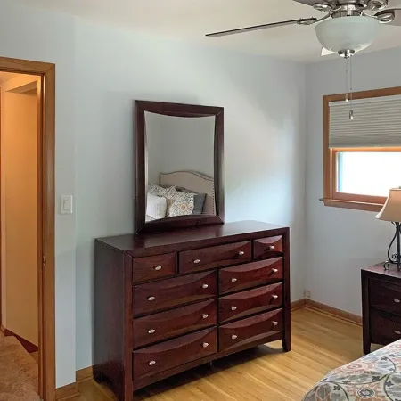 Pewaukee Lakefront Retreat: Pontoon+Jet Ski Available: Private Pier: Sleeps 8