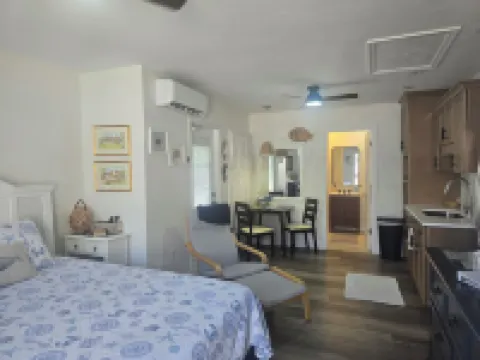 An Island Getaway at Palm Tree Villas Hotels in Holmes Beach