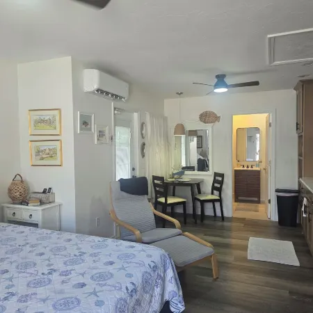 An Island Getaway at Palm Tree Villas