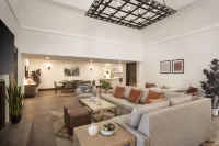 The Scottsdale Resort and Spa, Curio Collection by Hilton - Pet-friendly