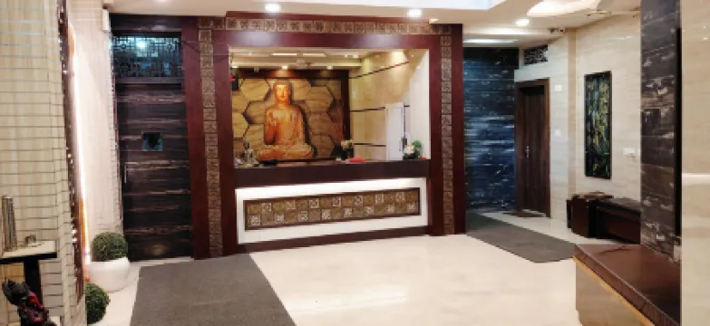 Hotel Raghunath Отели в г. Джамму