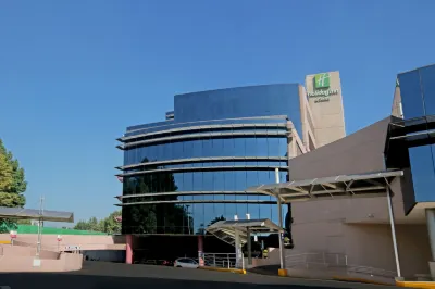 Holiday Inn & Suites Mexico Medica Sur Hotels near Cuicuilco Pyramid