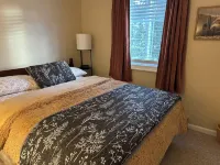 Fantastic pet friendly townhome - many nearby attractions in North Woodstock NH