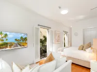 Cosy Inner West Studio with Courtyard