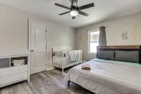 Steps to Playground Family Home in Douglasville! - Wifi