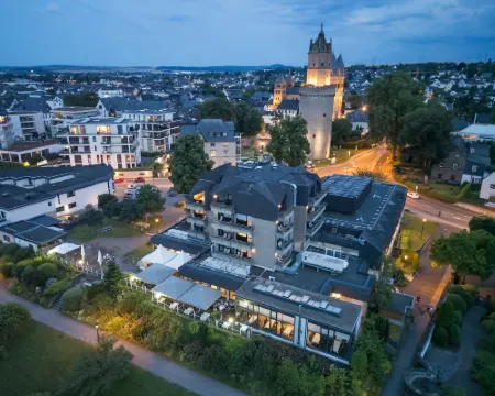 Parkhotel "Am Schänzchen" Hotels in Andernach