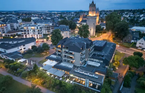 阿慕聖弦公園酒店