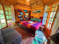 Camp Oak View Hotels in 