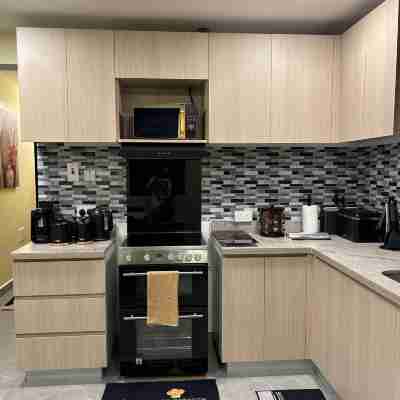 Charming Kingston Apartment with City Views Rooms