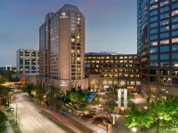 Hilton Charlotte Uptown Hotels near Methodist Home Park