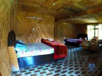 Pahadibliss hostel tosh Hotels in Kullu